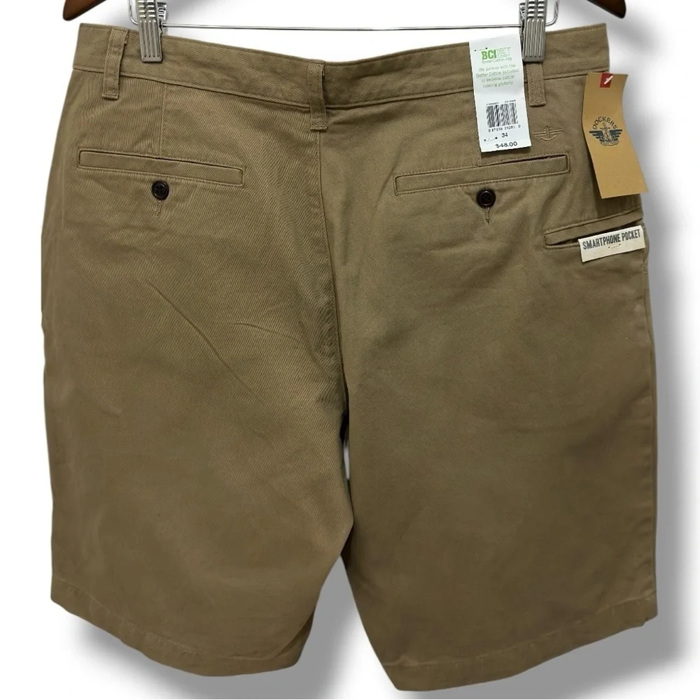 316 Dockers | NWT $48 Tan Khaki Smart 360 Certified Cotton Flex Shorts (Size 34)